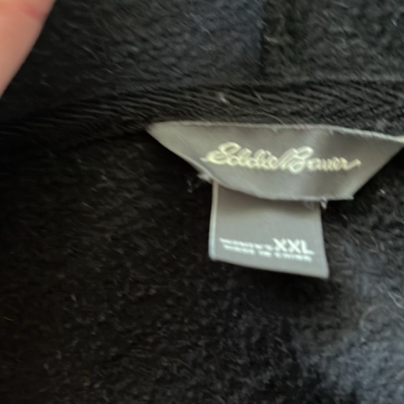 Black Eddie Bauer zip up hoodie. Size XXL - Picture 3 of 3